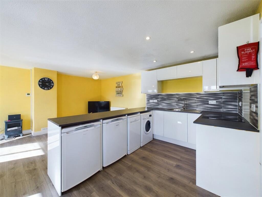 2 bed Semi-Detached Bungalow