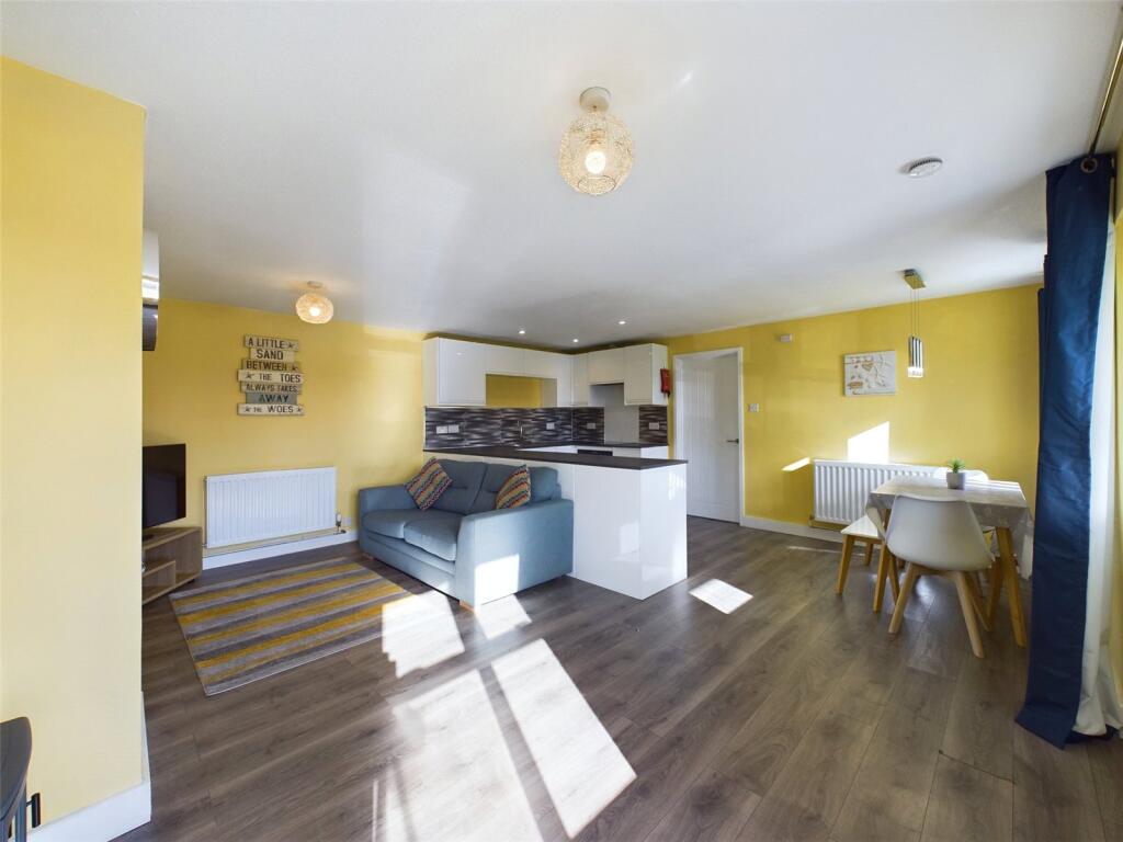 2 bed Semi-Detached Bungalow