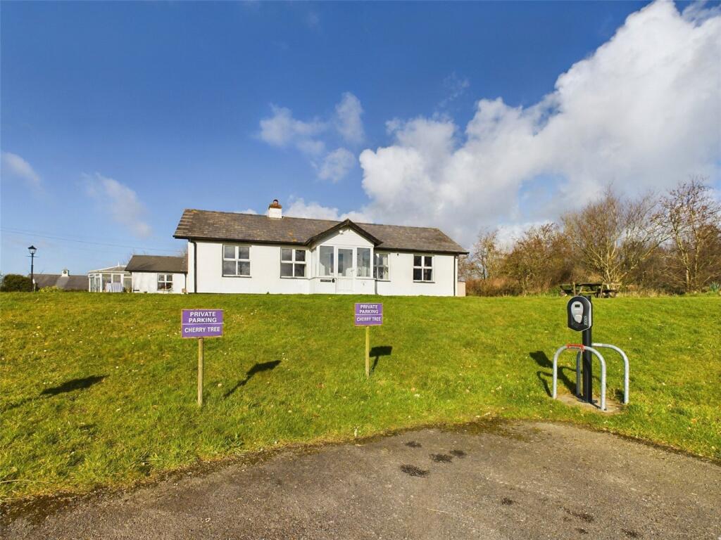 2 bed Semi-Detached Bungalow