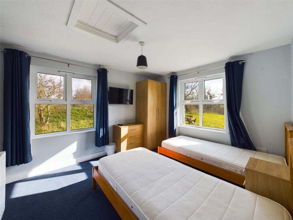 2 bed Semi-Detached Bungalow