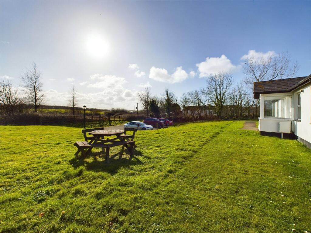 2 bed Semi-Detached Bungalow