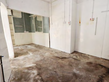 2 bed Commercial Property