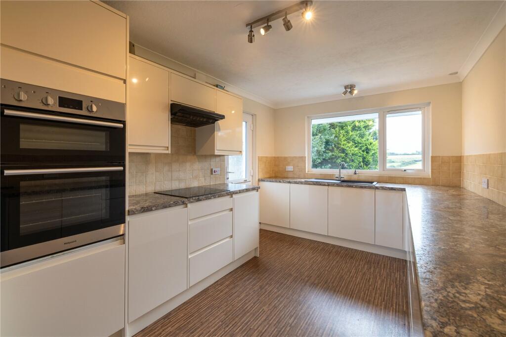 3 bed Detached Bungalow