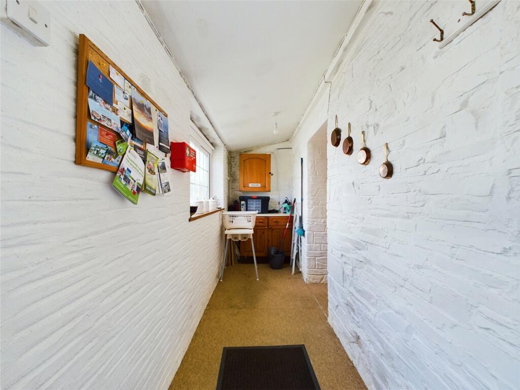 4 bed Detached
