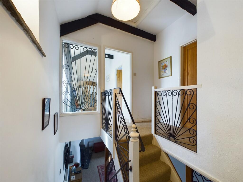 4 bed Detached