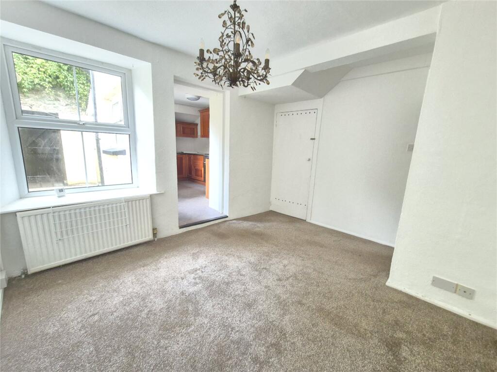 3 bed Terraced