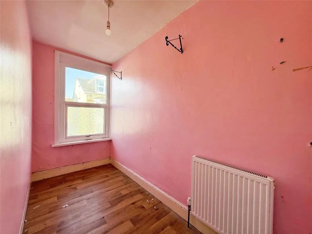 5 bed Terraced