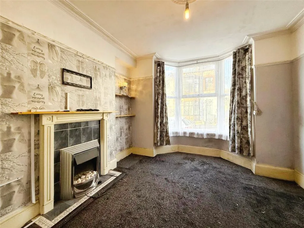 5 bed Terraced