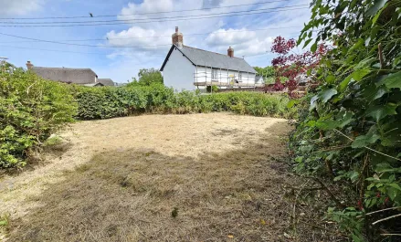 2 bed Detached Bungalow