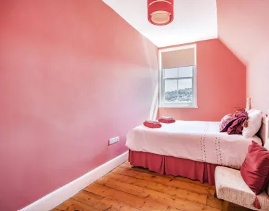 11 bed Detached