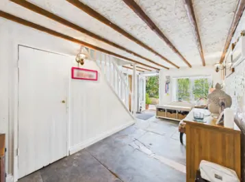 4 bed Character Property