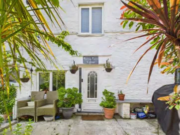 4 bed Character Property
