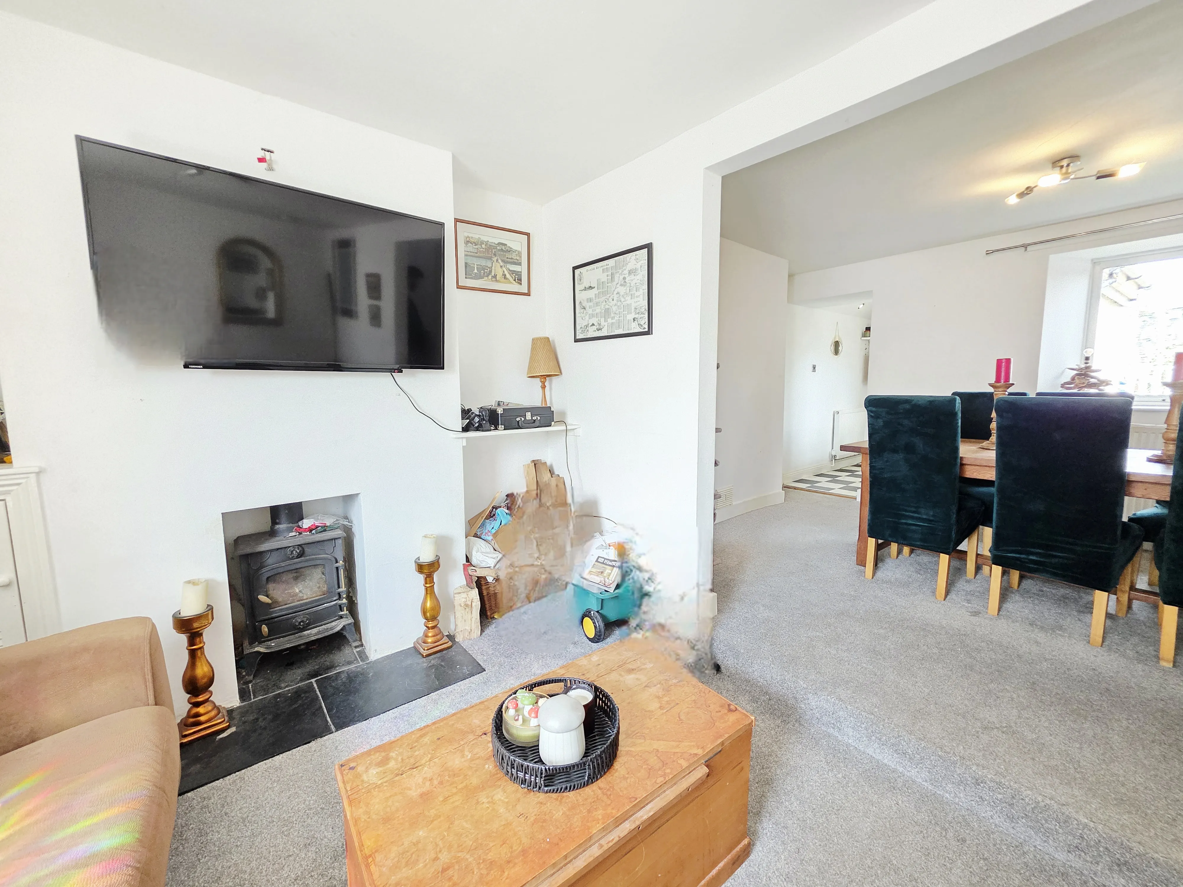3 bed End of Terrace