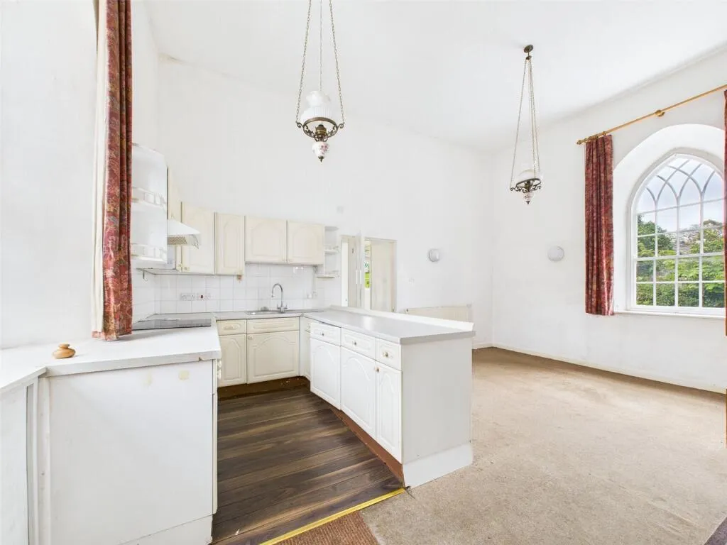 1 bed Detached