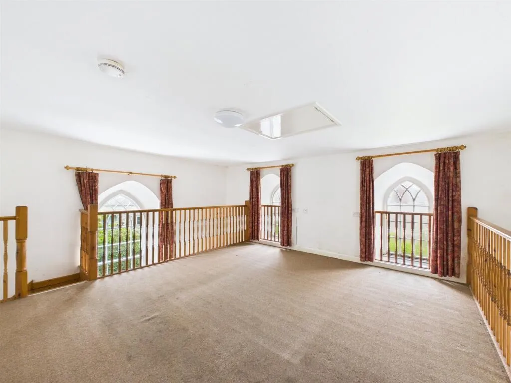 1 bed Detached
