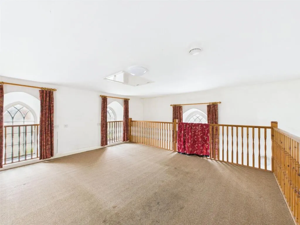 1 bed Detached