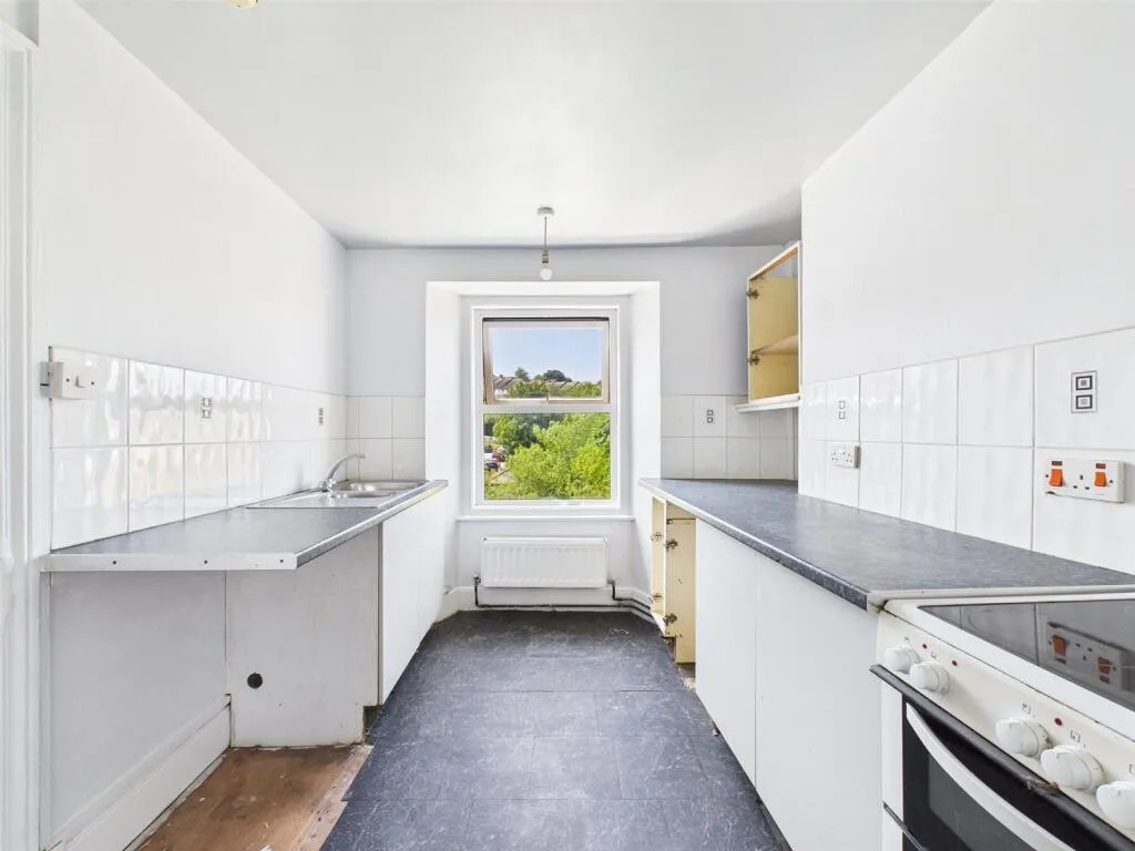 4 bed Block of Apartments