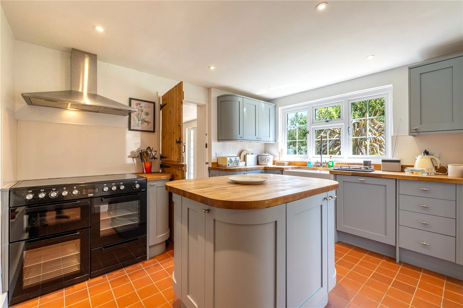 4 bed Detached
