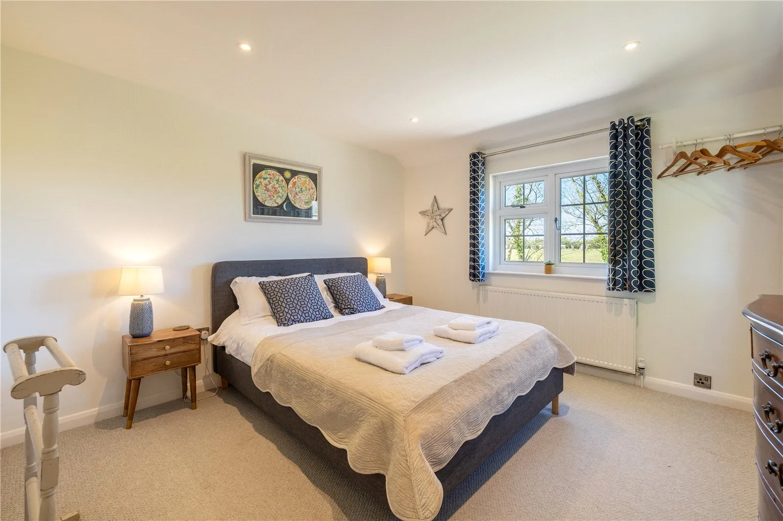 4 bed Detached