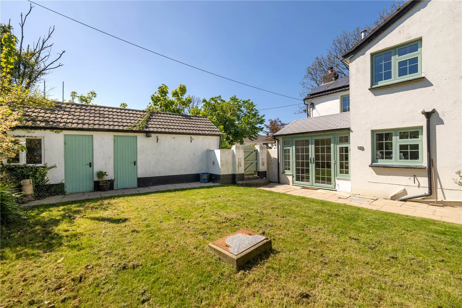 4 bed Detached