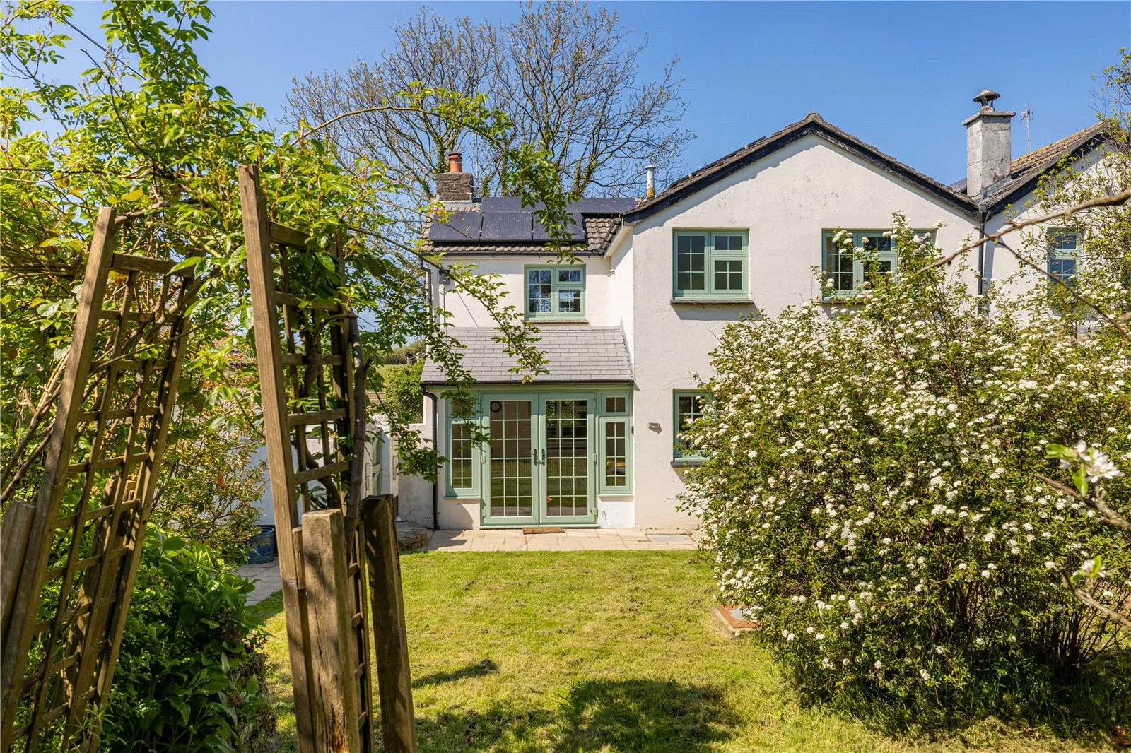 4 bed Detached