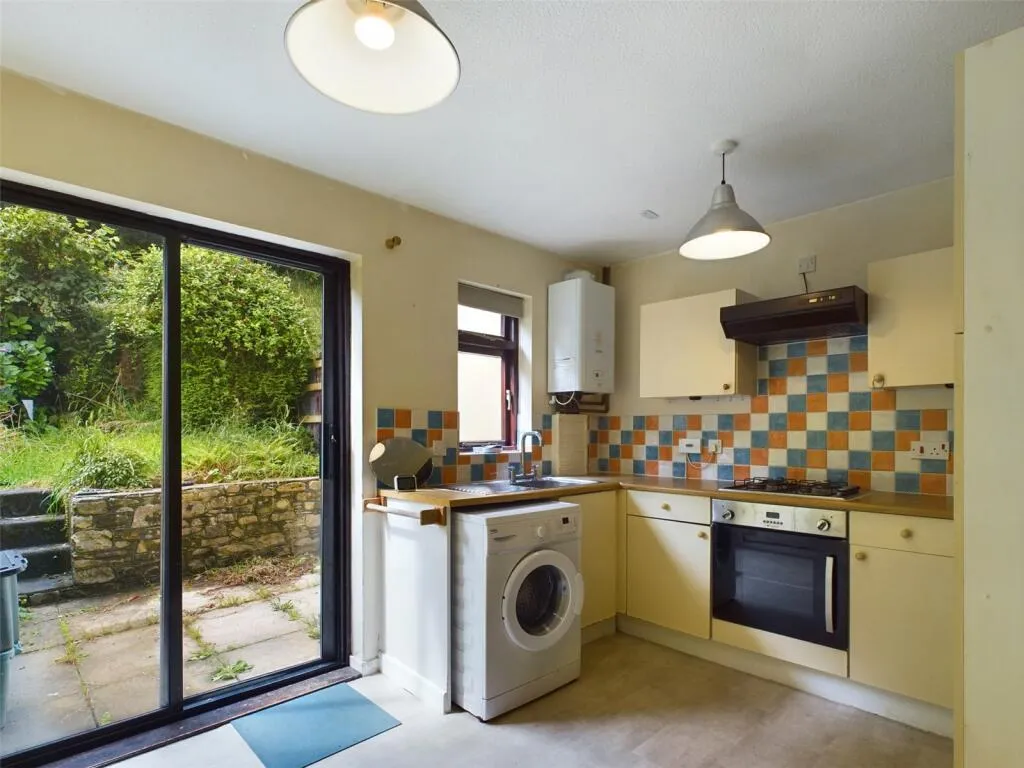 2 bed House
