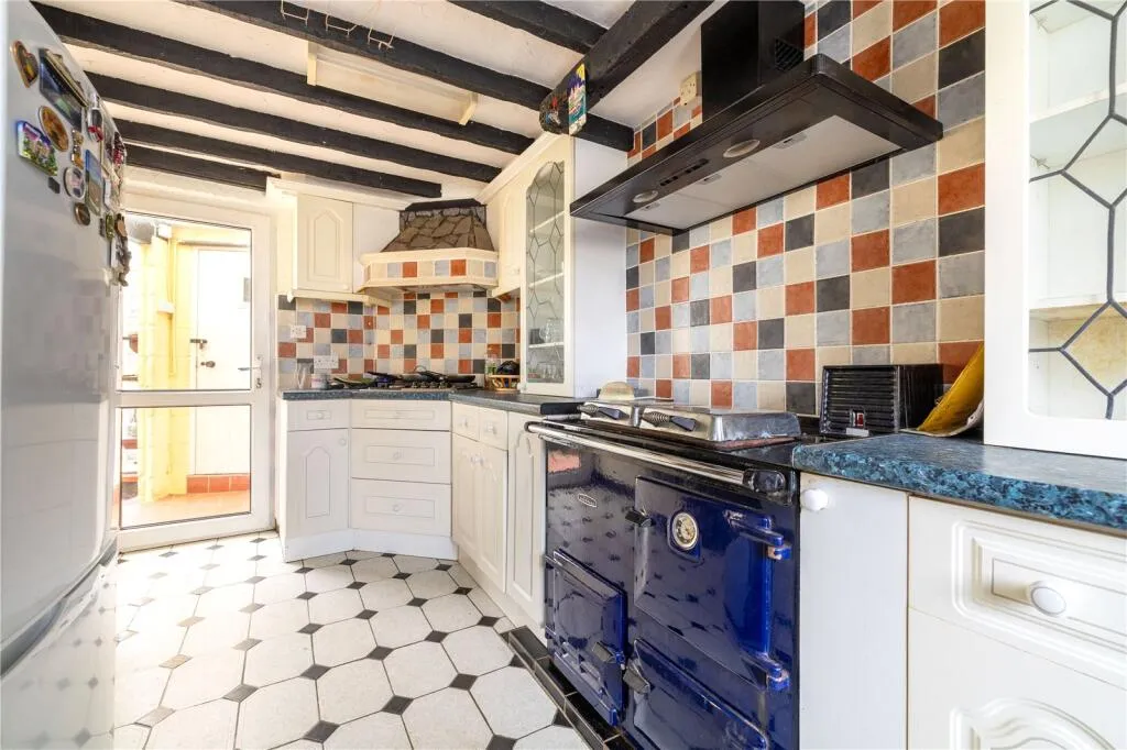 2 bed Detached