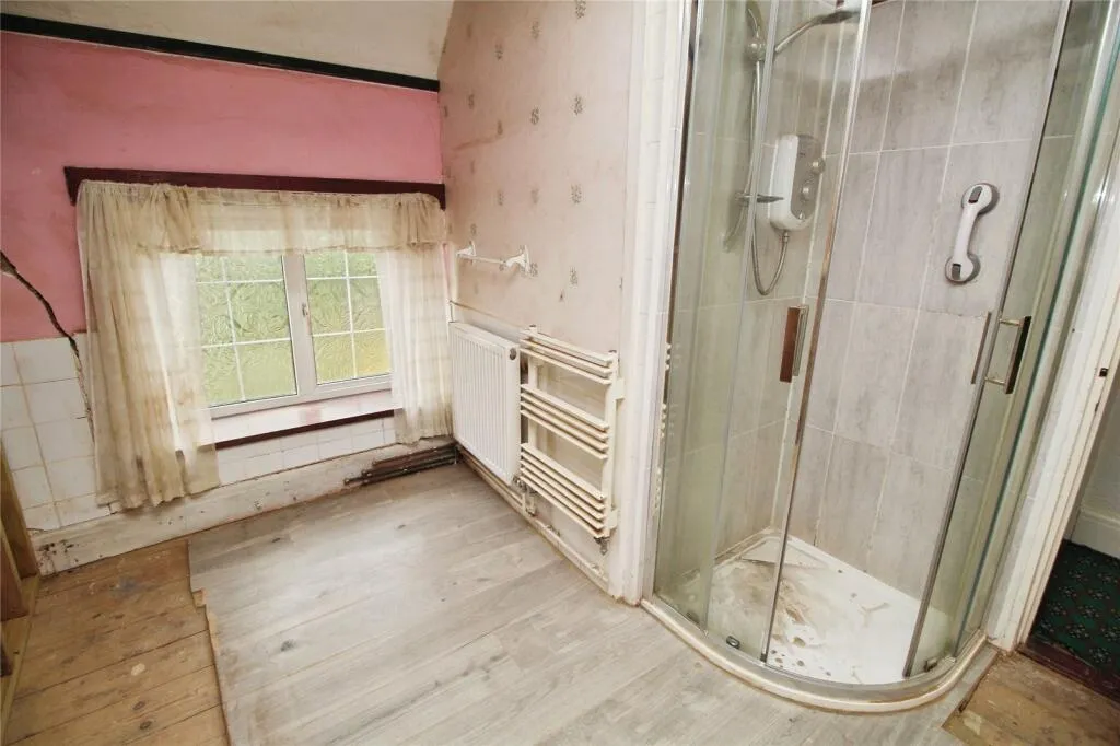 2 bed Detached