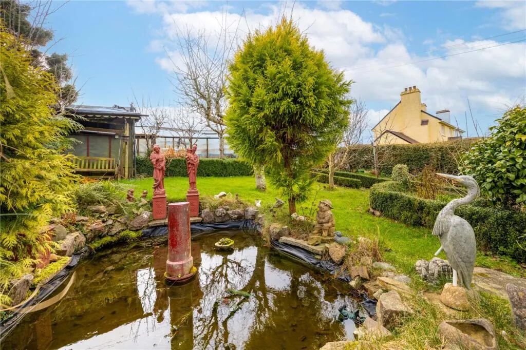 2 bed Detached