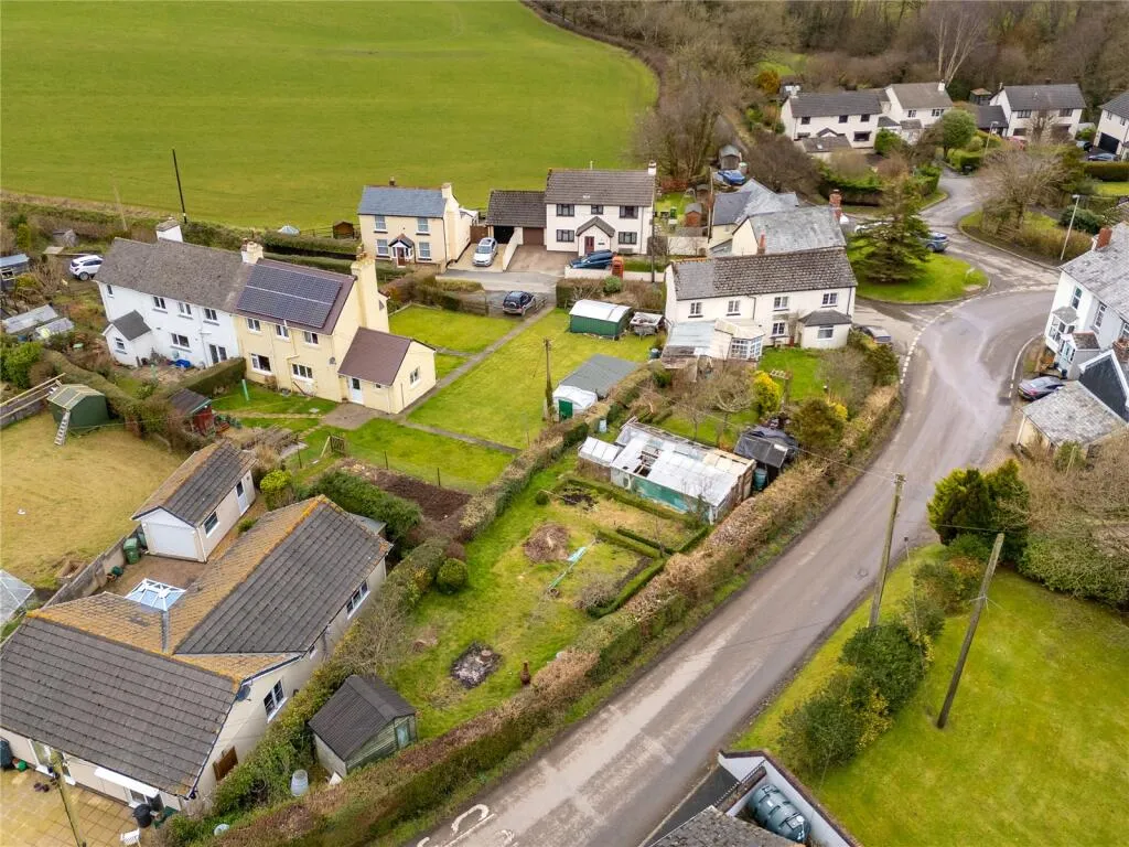 2 bed Detached