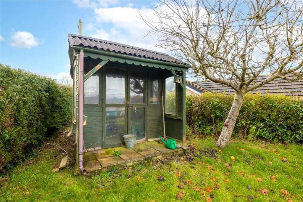2 bed Detached