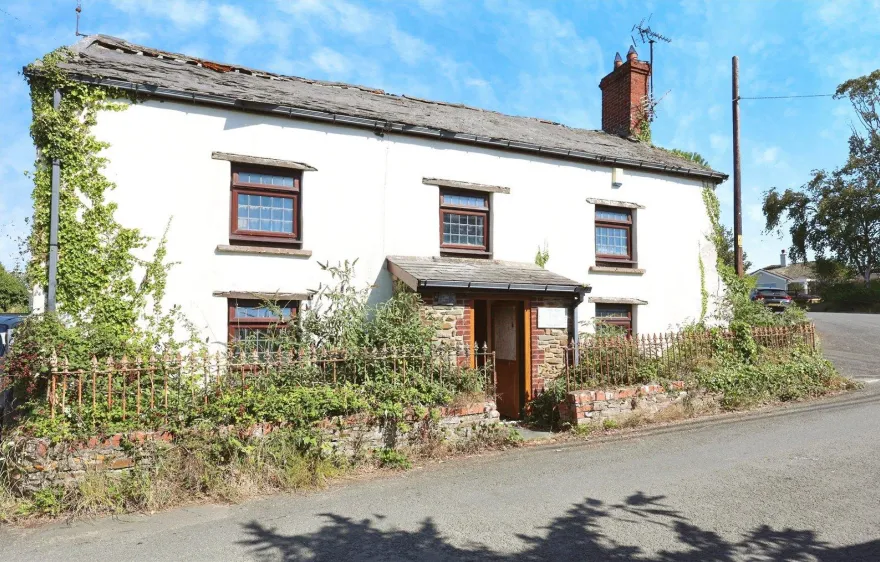 4 bed Detached