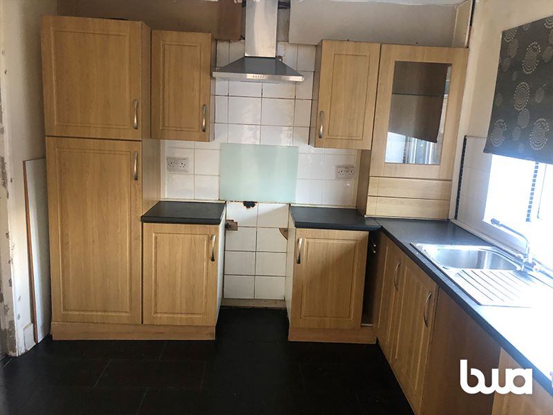 3 bedroom semi detached house in Walsall