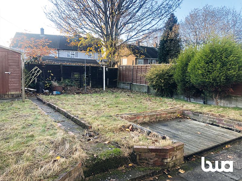 3 bedroom semi detached house in Walsall