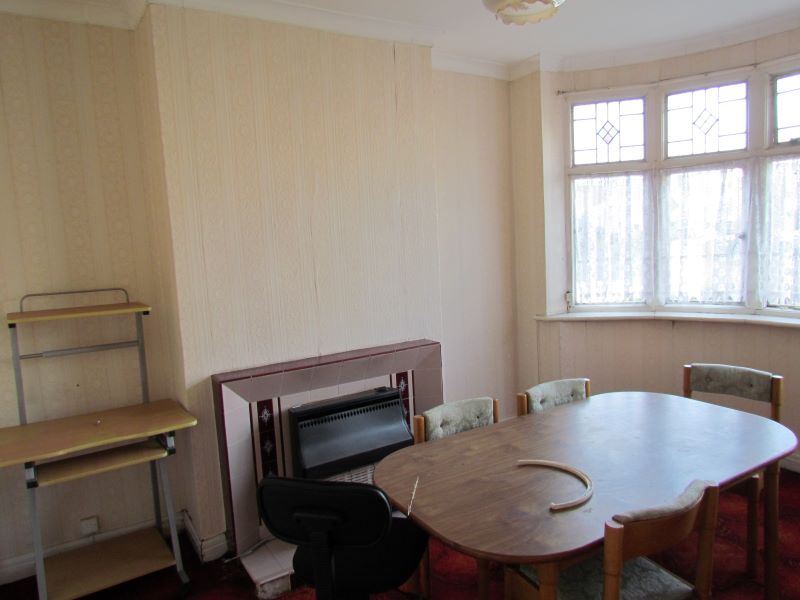 3 bedroom semi detached house in Walsall