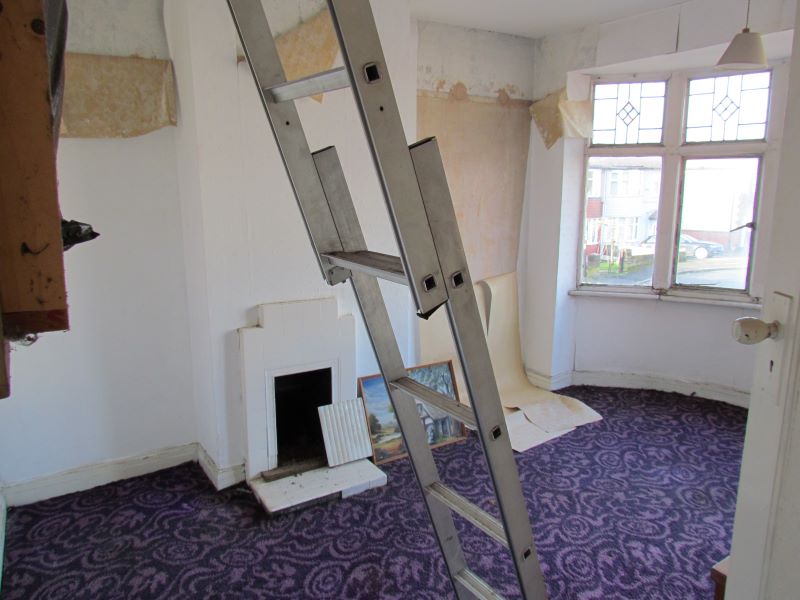 3 bedroom semi detached house in Walsall