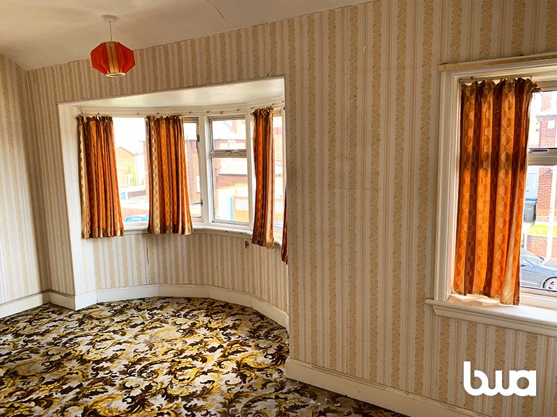 2 bedroom semi detached house in West Bromwich
