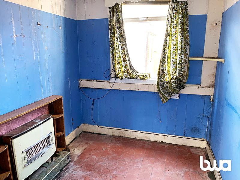 2 bedroom semi detached house in West Bromwich