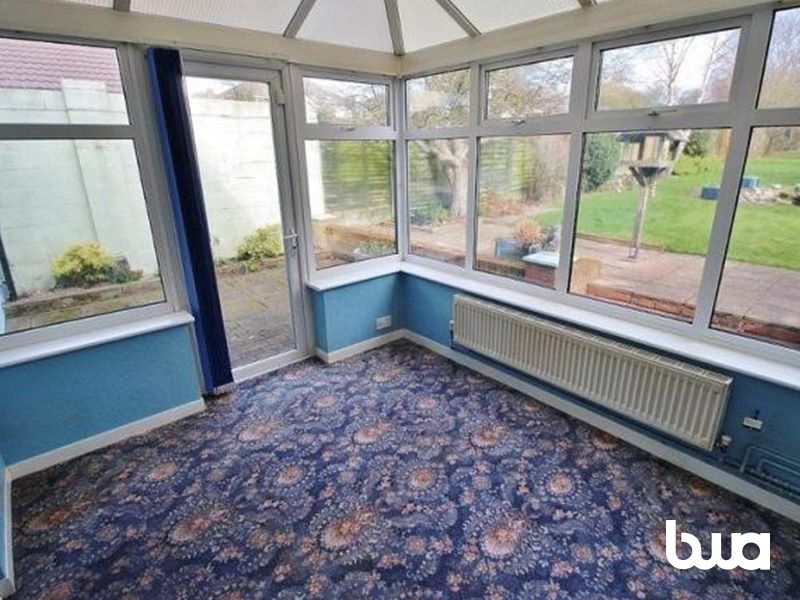 4 bedroom detached house in Wolverhampton
