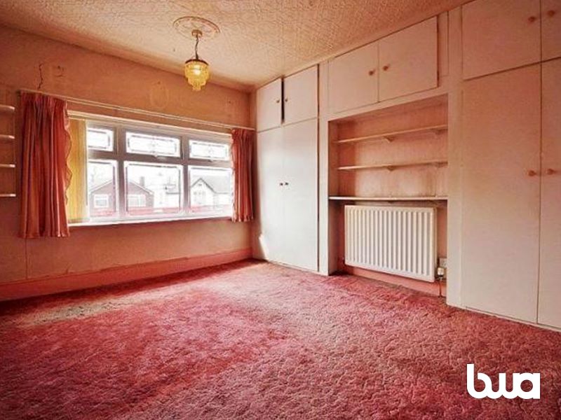 4 bedroom detached house in Wolverhampton