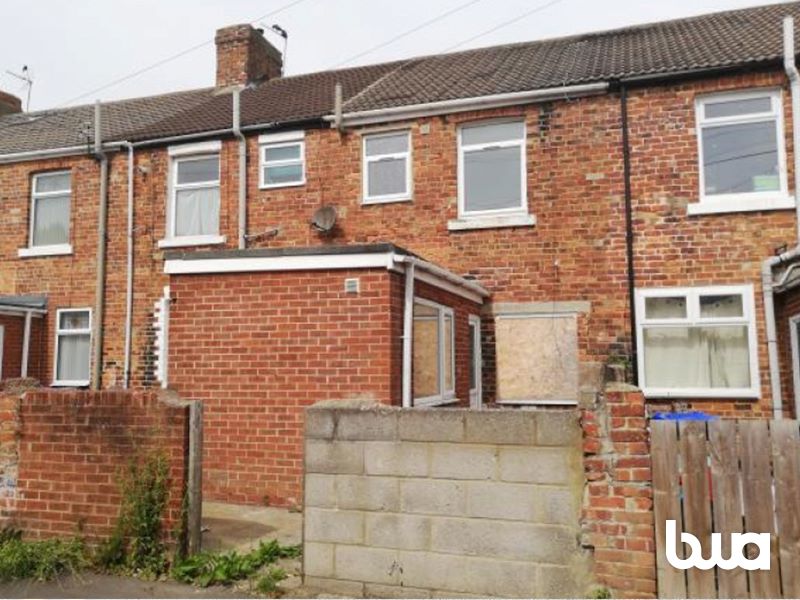 2 bedroom mid terraced house in County Durham