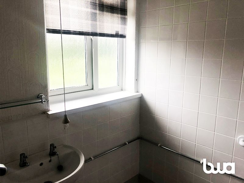 3 bedroom mid terraced house in Solihull