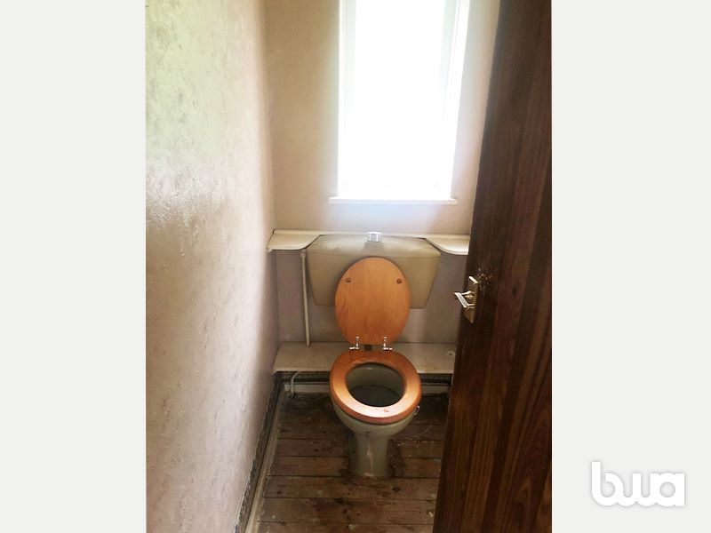 3 bedroom mid terraced house in Solihull