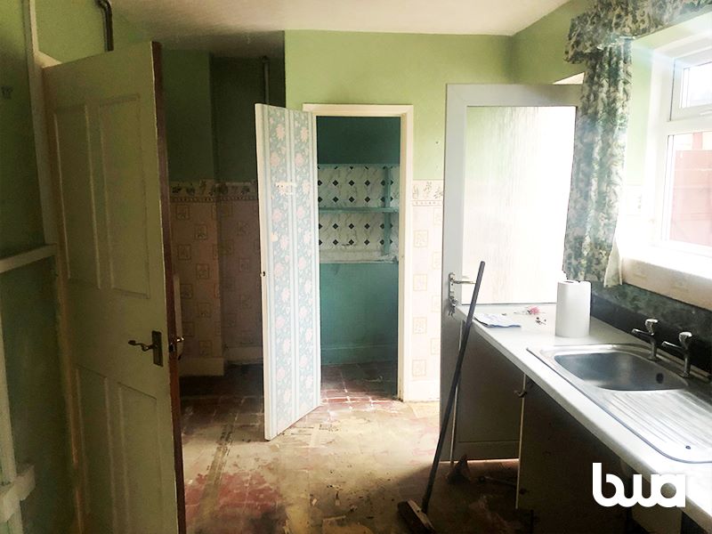 3 bedroom mid terraced house in Solihull