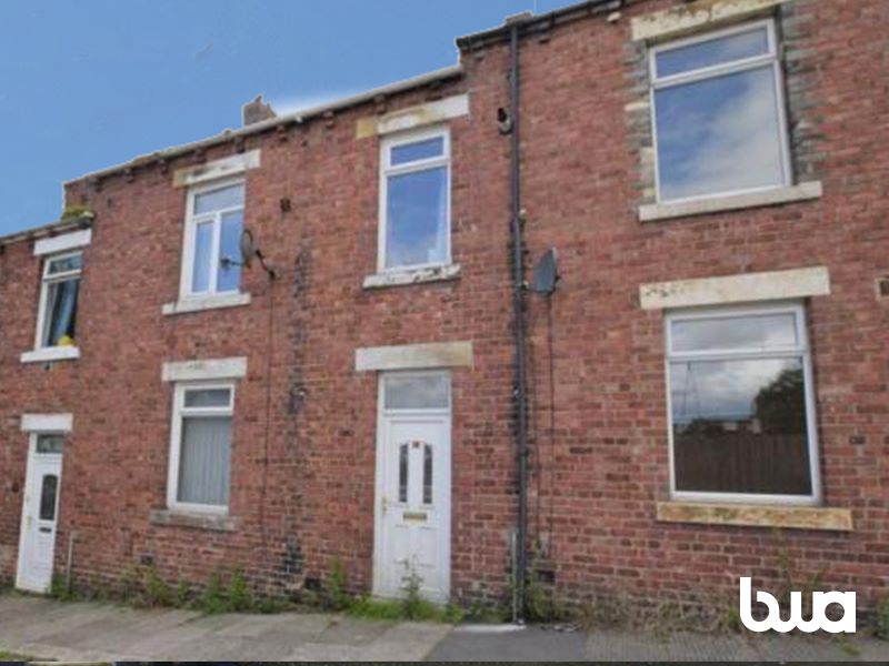 2 bedroom mid terraced house in County Durham