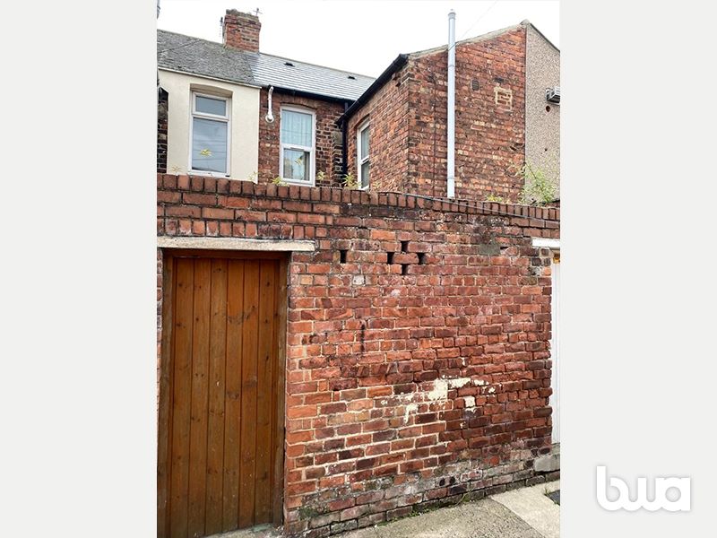 2 bedroom mid terraced house in Hartlepool