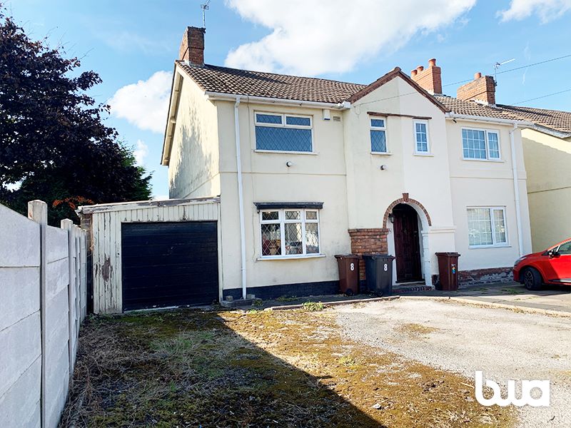 3 bedroom semi detached house in Willenhall