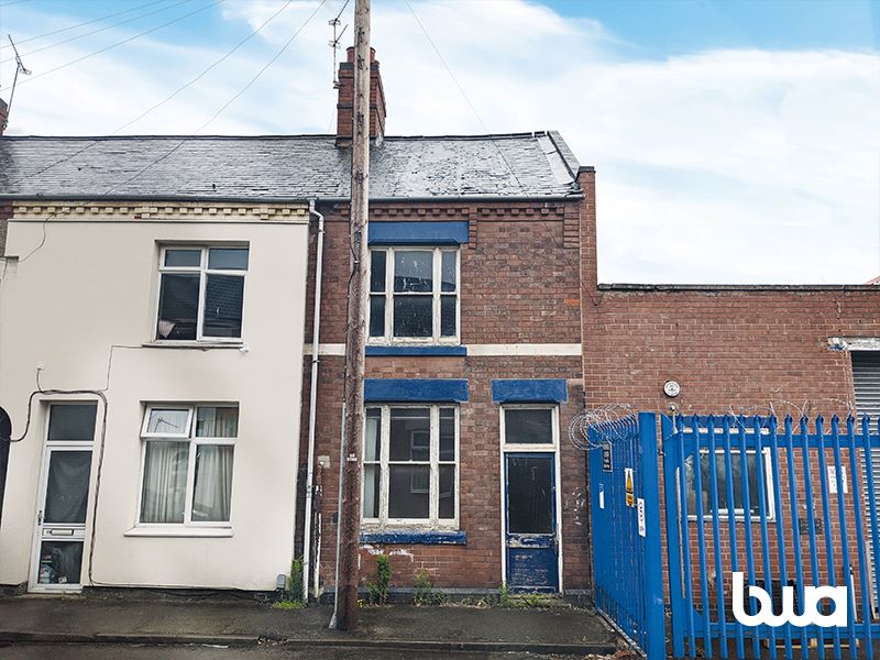 3 bedroom end terraced house in Nuneaton