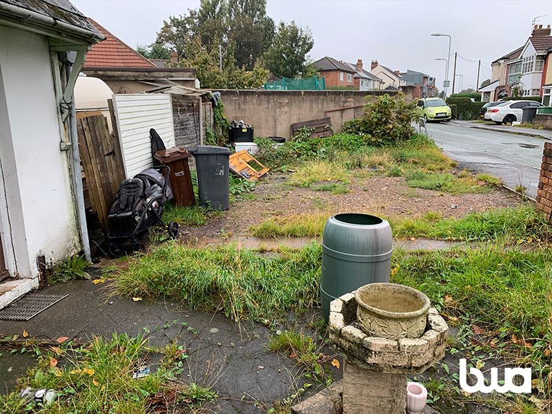 3 bedroom semi detached house in Wolverhampton 