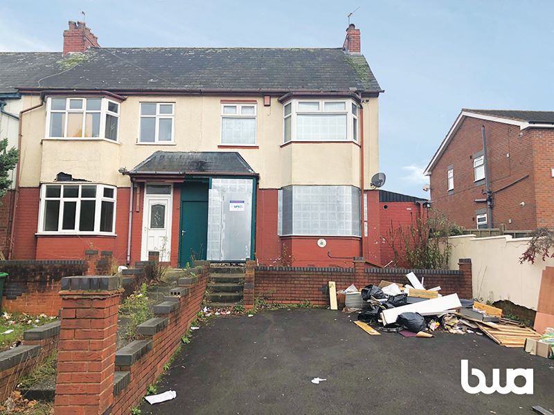 2 bedroom end terraced house in West Bromwich